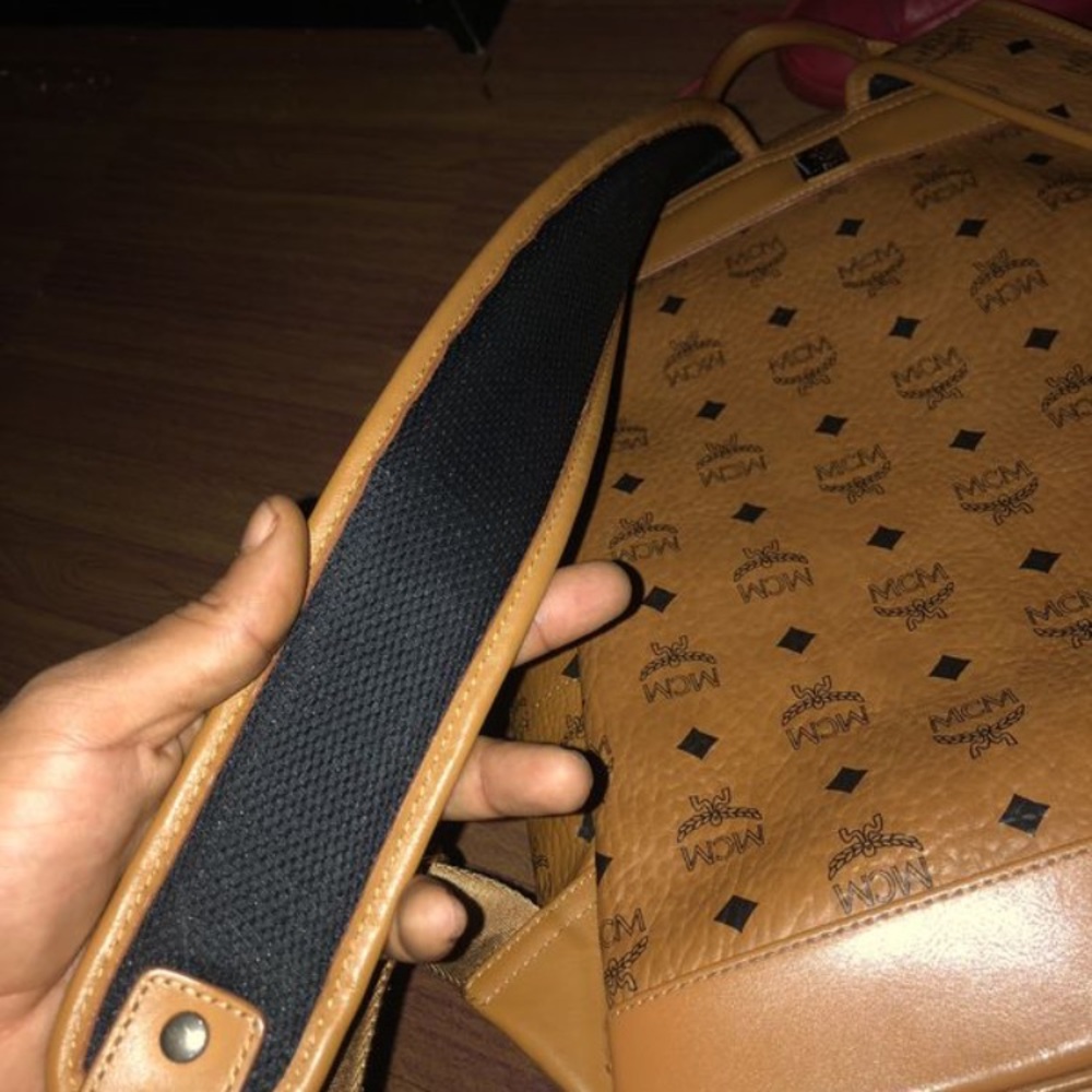 Mcm back pack authentic - Picture 4 of 5